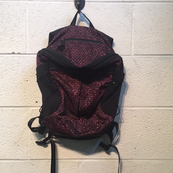 lululemon athletica Handbags - Lululemon plum and black mini backpack 557794
